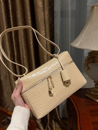 Loro Piana 27*10*16cm