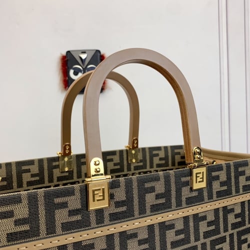 Fendi 35x31x17cm
