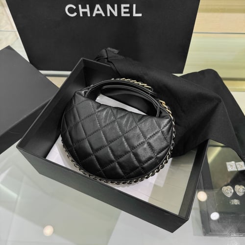 Chanel 23c 16x16x5.5cm