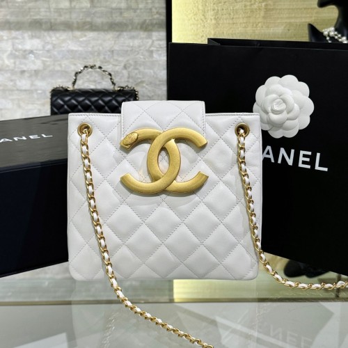 Chanel 17.5x20x5cm