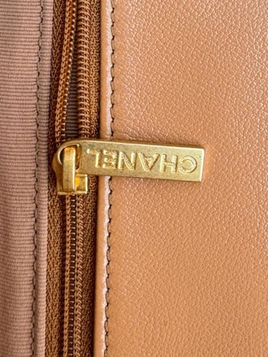 Chanel 24p 22x30x5cm