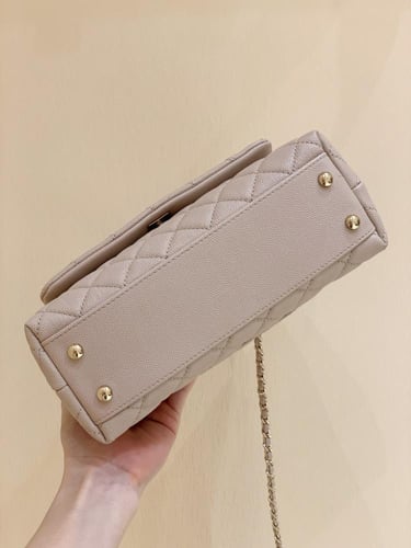 شنطة شانيل COCO handle مقاس 24 سم