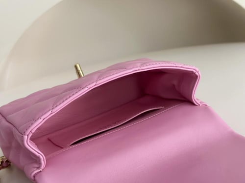 Chanel 24s CF 13X20X7cm