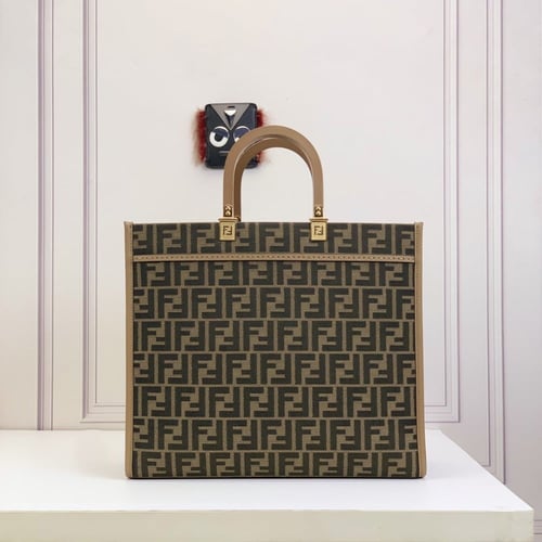 Fendi 35x31x17cm
