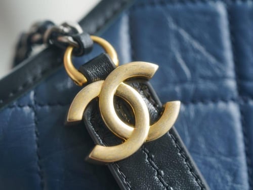 شنطة شانيل Gabrielle مقاس 20 سم