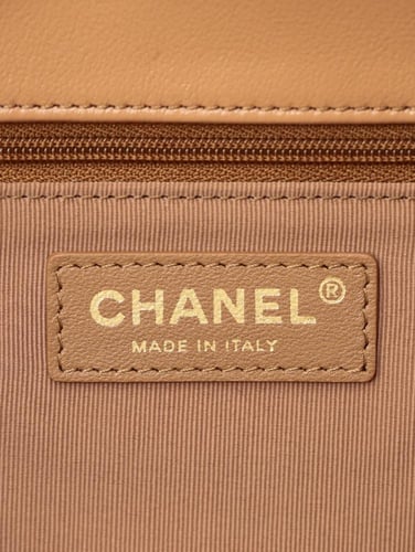 Chanel 24p 22x30x5cm