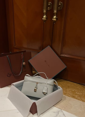 Loro Piana 27*10*16cm