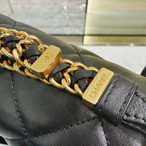 Chanel 23b 21x16x7cm