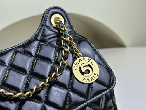 Chanel 24c 21.5x20x7.5cm