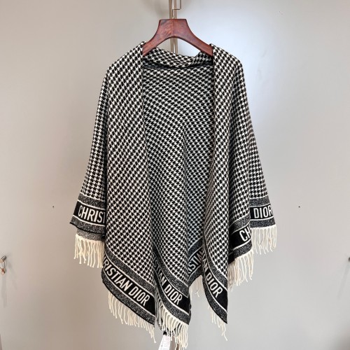 Dior reversible shawl/blanket 57% cashmere 43% woo...