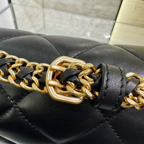 Chanel 23b 21x16x7cm