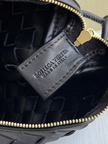 BV Woven crossbody bag 17*10*6cm