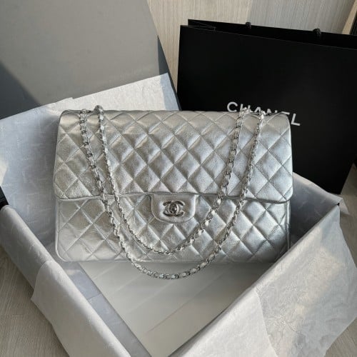 Chanel 24c 40x26x12cm