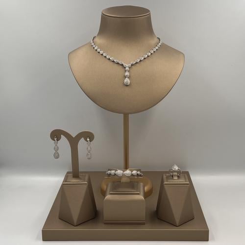 طقم نسائي أنيق B37