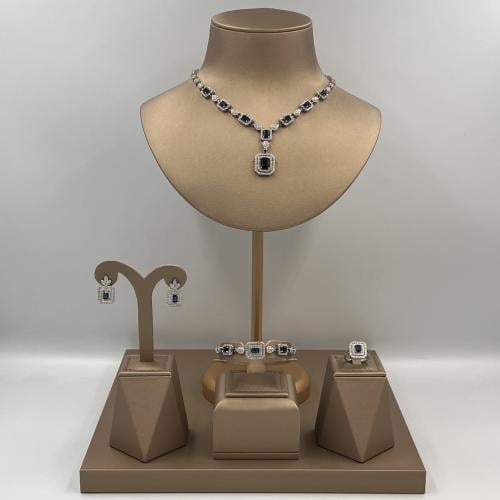 طقم نسائي فخم B01