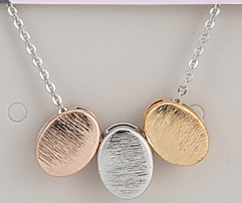 قلادة كونفيتي البيضاوية