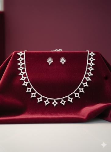 طقم زركون فضي (سلسال & أقراط )