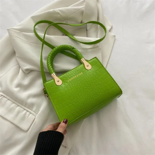 Simple shoulder bag