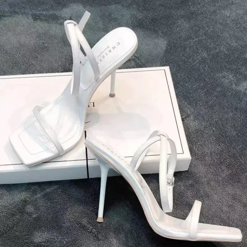 Sandals with clip straps for women