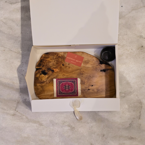 لوح خشبي قص عشوائي