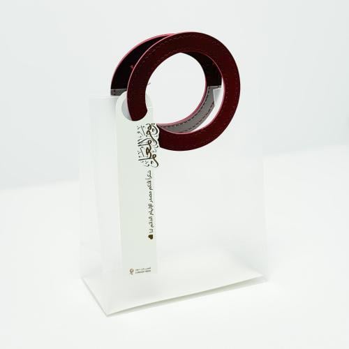 كيس هدايا شفاف بمسكة جلد دائري مقاس 8*16*19 cm