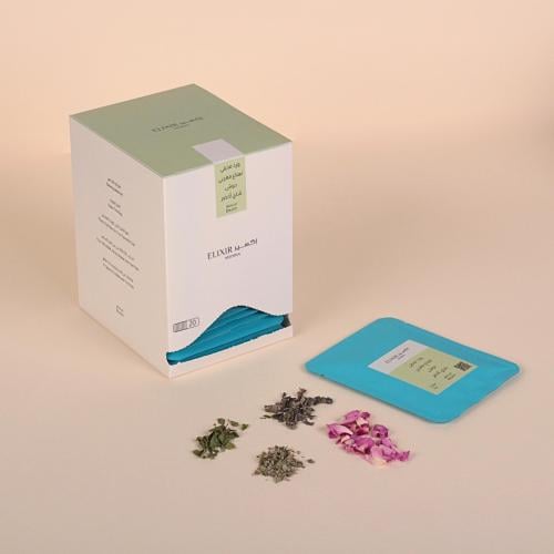 توليفة الورد والنعانيع المدينية مع الشاي الأخضر