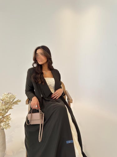 عباية حسناء