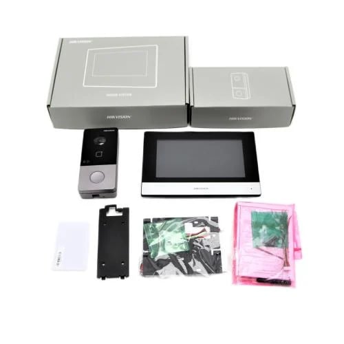 طقم إنتركم IP هيك فيجن DS-KIS610-P بشاشة 7 بوصة وكاميرا 4MP مع Wi-Fi وPoE