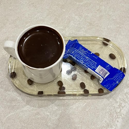 صينية مع حبوب القهوة