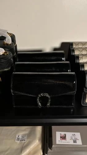 Gucci black