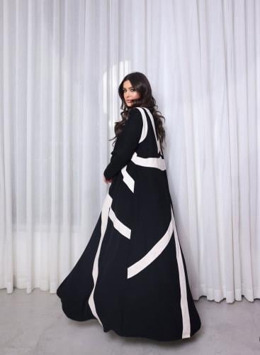 Black & Cream A-Line Crepe Abaya