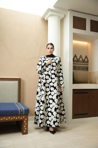 Midnight Bloom Abaya