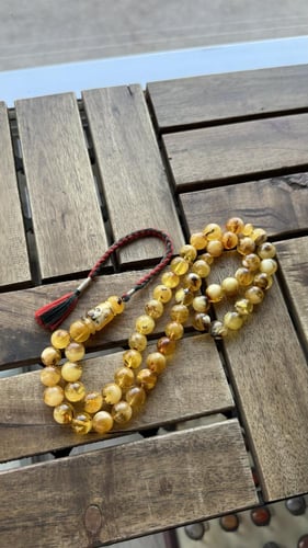 مسباح كهرمان طبيعي