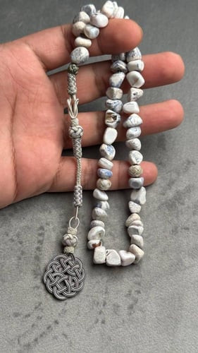 مسباح يسمى حجر أفريقي