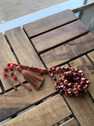 مسباح بكلايت او مايسمى تراب كهرمان