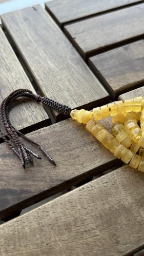 مسباح كهرمان طبيعي