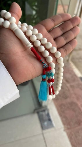 مسباح مايسمى بكلايت او تراب كهرمان