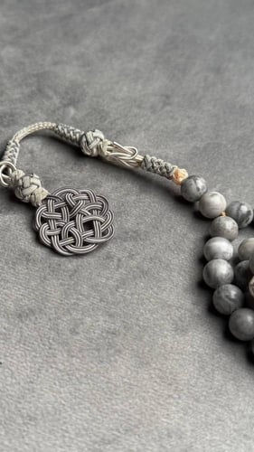 مسباح يسمى حجر جاسبر