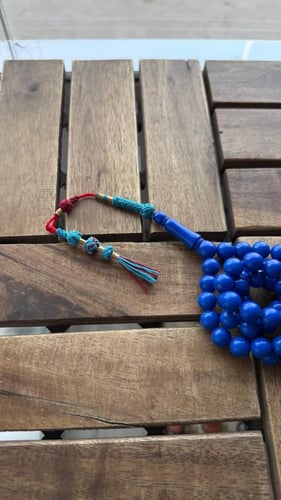 مسباح بكلايت او مايسمى تراب كهرمان