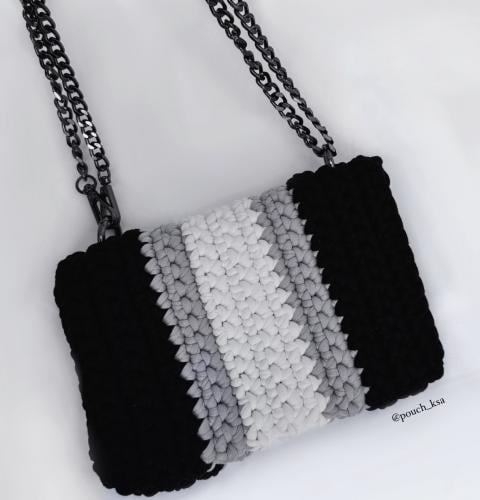 ميني باوتش بتدرجات الأسود