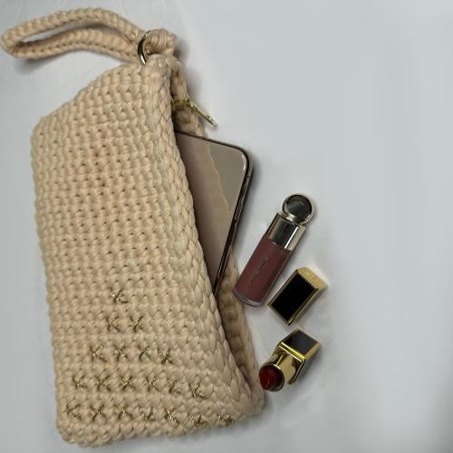 ميني باوتش باللون البيج