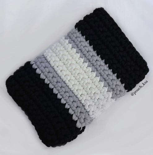 ميني باوتش بتدرجات الأسود