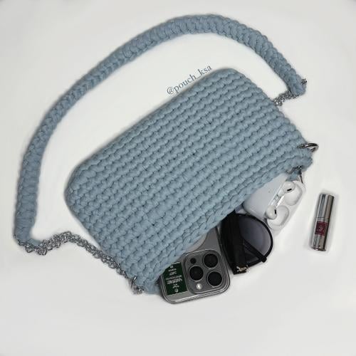 شنطة باوتش أنيقة مقاس s