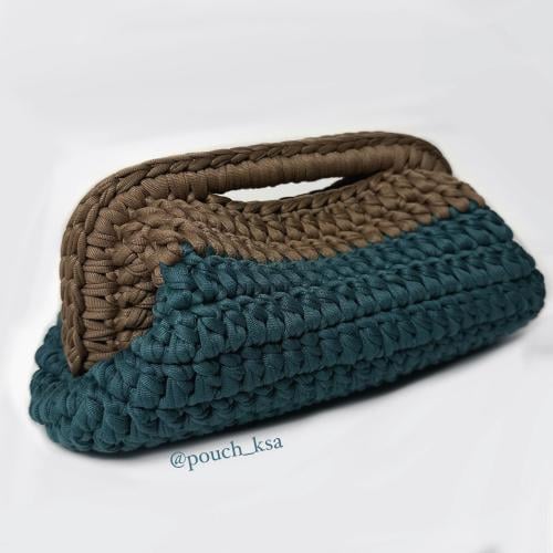 كلاتش باللونين الأخضر و الذهبي