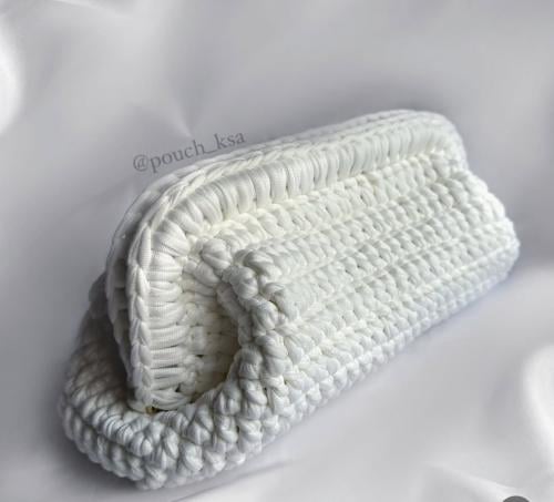 شنطة كلاتش ابيض