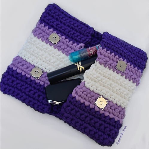 شنطة ميني بألوان الموڤ