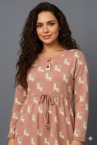 روب نسائي بتنورة سفلية نقشة مربعات D10011