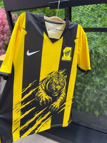 تيشيرت الاتحاد بتصميم النمر – أسود وأصفر