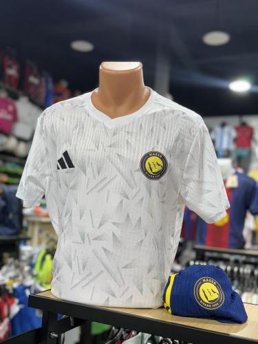 طقم نادي النصر الرياضي – أبيض