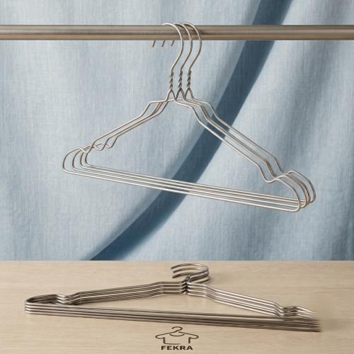 Classic clothes hanger